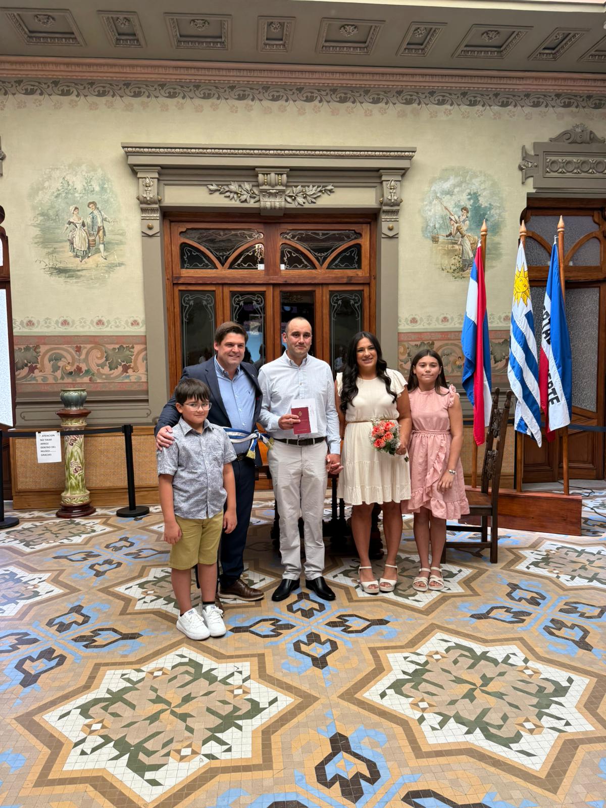 El Intendente Algorta ofició su primera ceremonia de Registro Civil